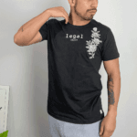 camiseta floral